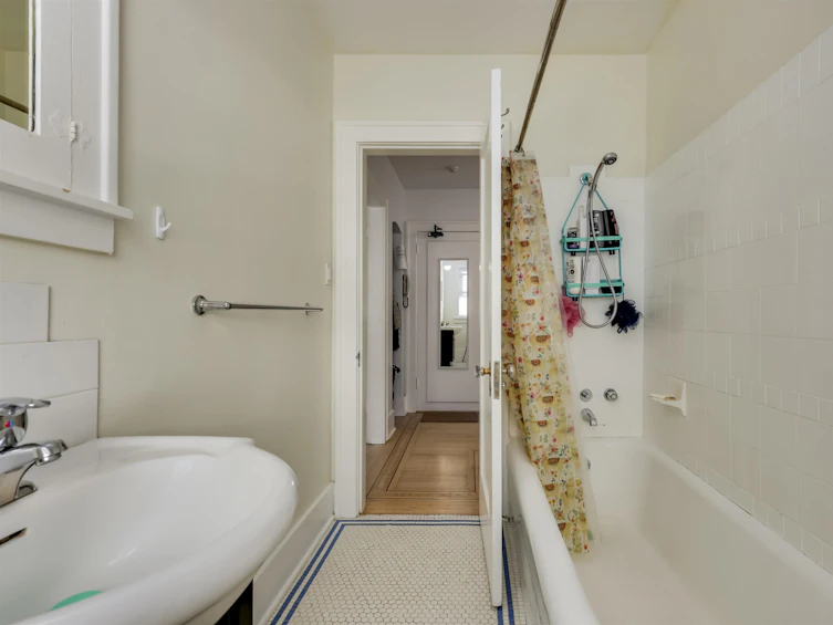 305-1545 West 13th Avenue, Vancouver, BC, V6J 2G5 - 19