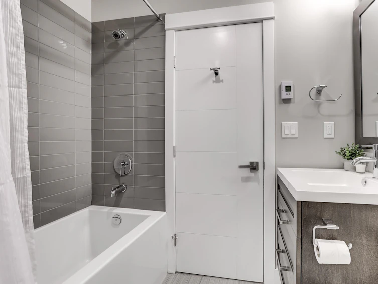 102-2465 Wilson Avenue, Port Coquitlam, BC, V3C 0E6 - 21