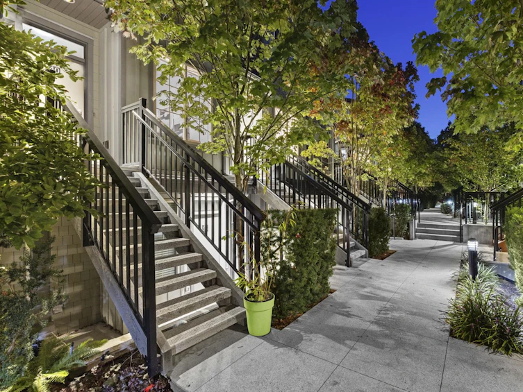 40-433 Seymour River Place, North Vancouver, BC, V7H 0B8 - 2