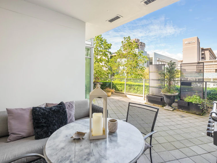202-1616 Bayshore Drive, Vancouver, BC, V6G 3L1 - 5