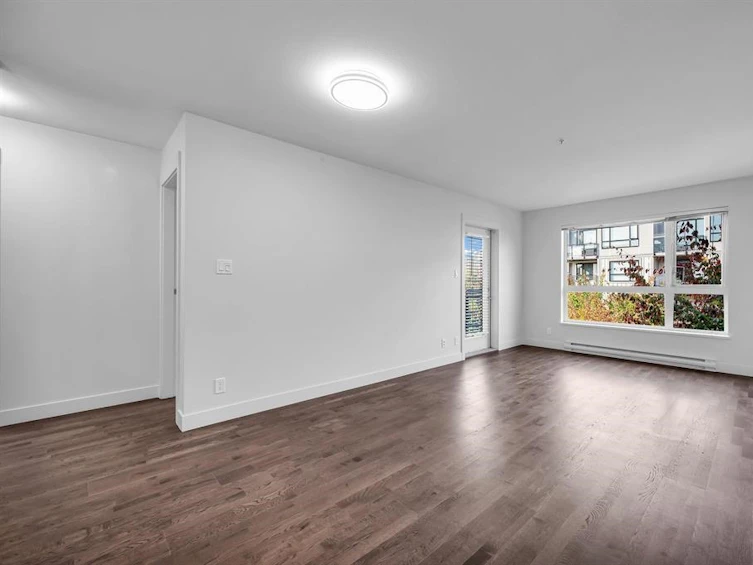 328-7058 14th Avenue, Burnaby, BC, V3N 0E6 - 2