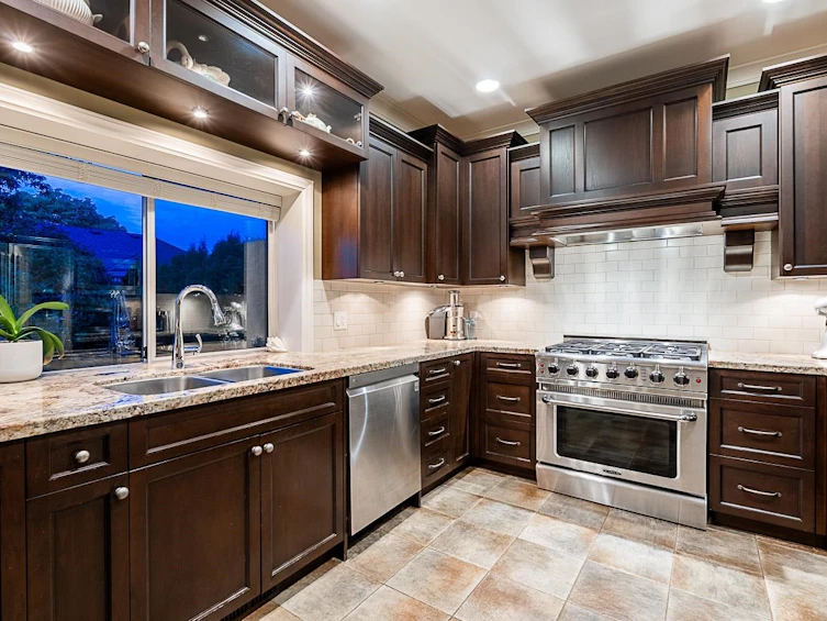 21523 46a Avenue, Langley, BC, V3A 9E7 - 15