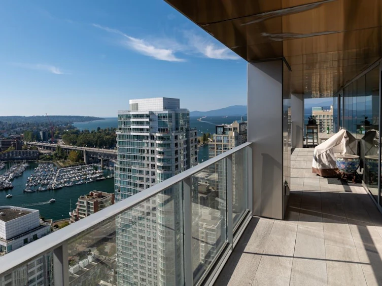 3302-1480 Howe Street, Vancouver, BC, V6Z 0G5 - 2