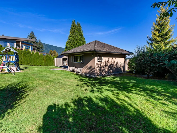 715 King Georges Way, West Vancouver, BC, V7S 1S2 - 36