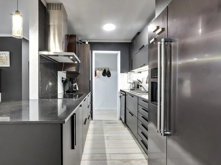208-2125 W 2nd Avenue, Vancouver, BC, V6K 1H7 - 16