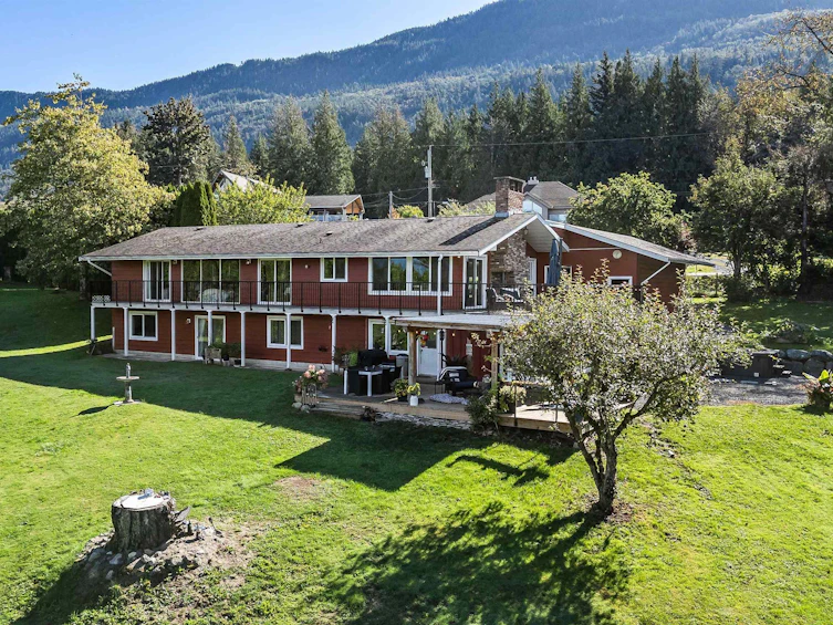 41835 Majuba Hill Road, Chilliwack, BC, V2R 5G9 - 39