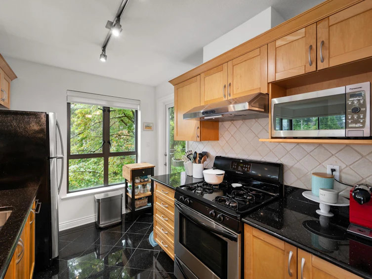 403-2015 Trafalgar Street, Vancouver, BC, V6K 3S5 - 15