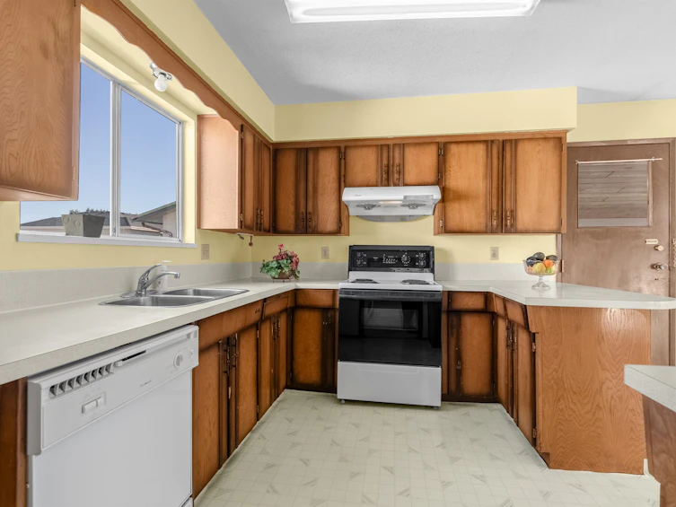 8740 Demorest Drive, Richmond, BC, V7A 4M1 - 8