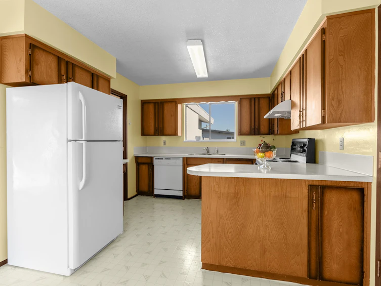 8740 Demorest Drive, Richmond, BC, V7A 4M1 - 9