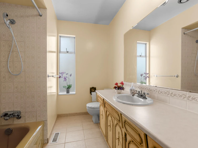 8740 Demorest Drive, Richmond, BC, V7A 4M1 - 16