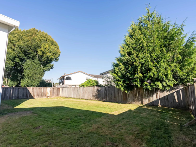 8740 Demorest Drive, Richmond, BC, V7A 4M1 - 26