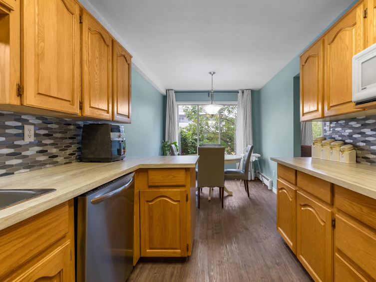 115-32833 Landeau, Abbotsford, BC, V2S 6S6 - 11