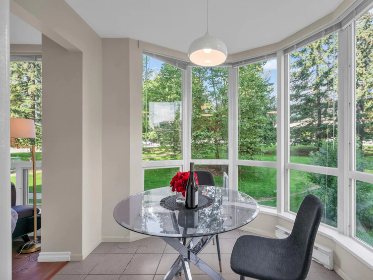 306-9633 Manchester Drive, Burnaby, BC, V3N 4Y9 - 12