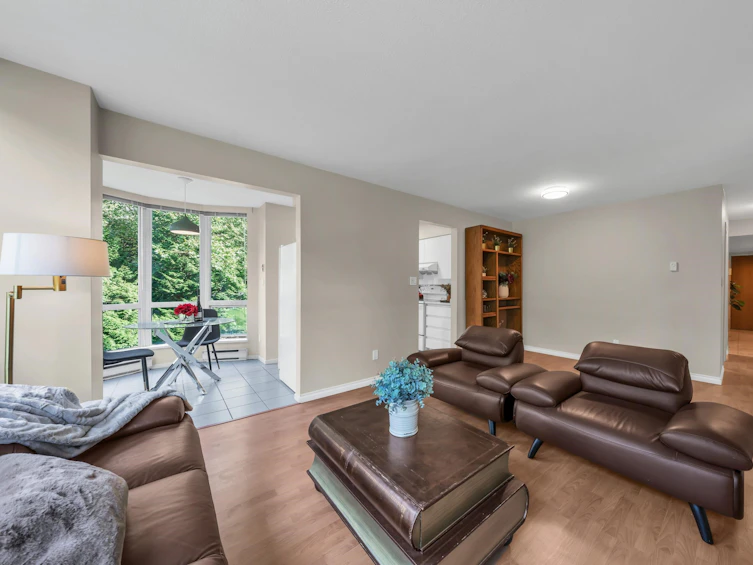 306-9633 Manchester Drive, Burnaby, BC, V3N 4Y9 - 13