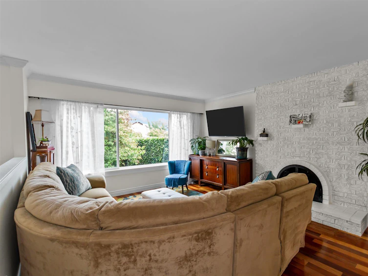 19330 Hammond Road, Pitt Meadows, BC, V3Y 1C2 - 3