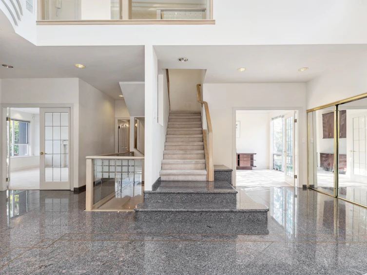 6808 Angus Drive, Vancouver, BC, V6P 5J5 - 7