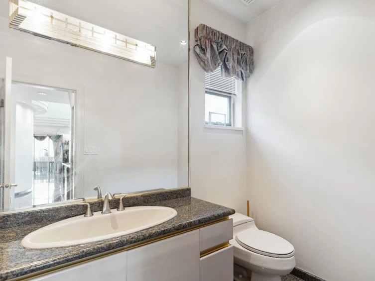 6808 Angus Drive, Vancouver, BC, V6P 5J5 - 29