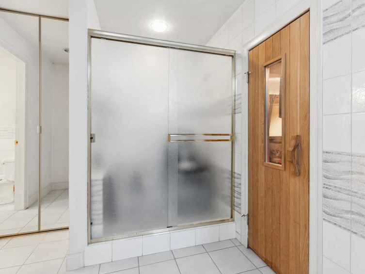 6808 Angus Drive, Vancouver, BC, V6P 5J5 - 32