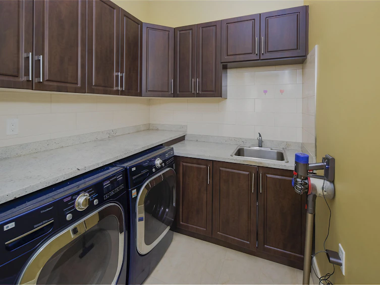 4611 Granville Avenue, Richmond, BC, V7C 1E3 - 23
