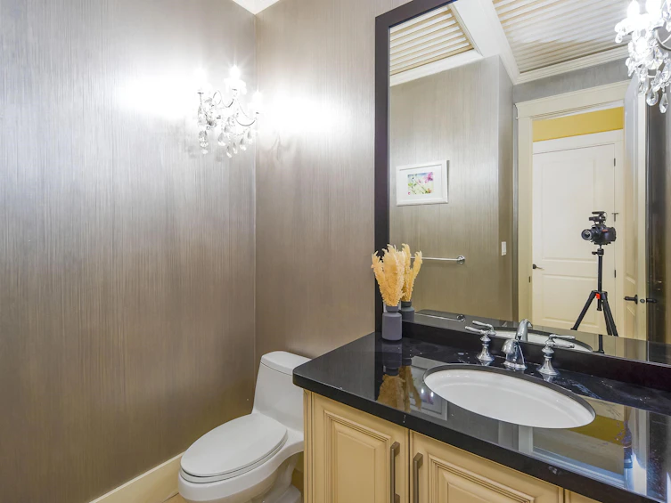 4611 Granville Avenue, Richmond, BC, V7C 1E3 - 13