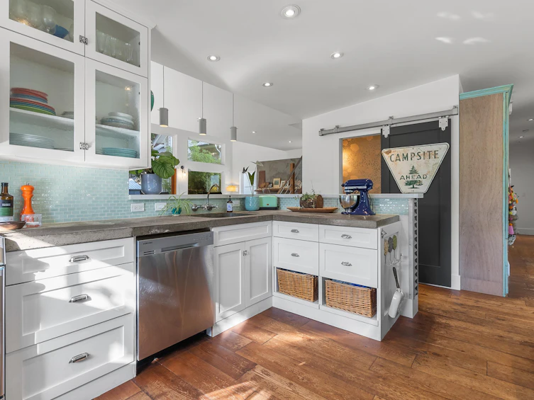 13009 15 Avenue, Surrey, BC, V4A 1K6 - 9