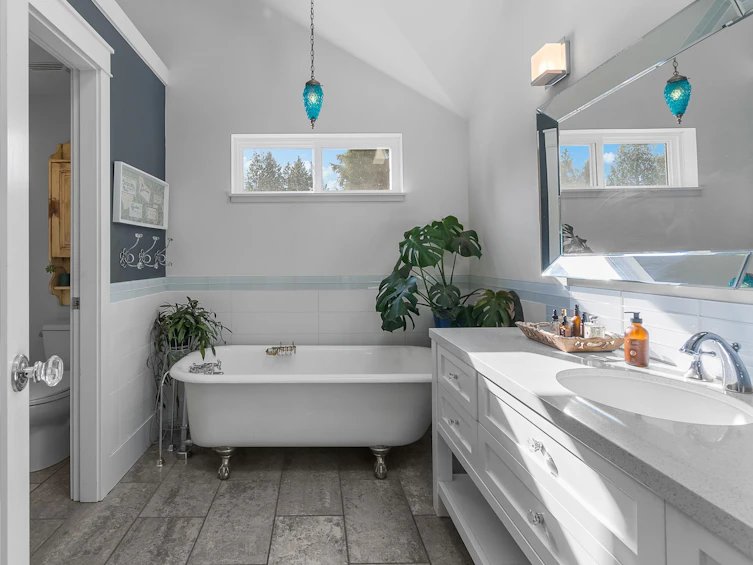 13009 15 Avenue, Surrey, BC, V4A 1K6 - 17