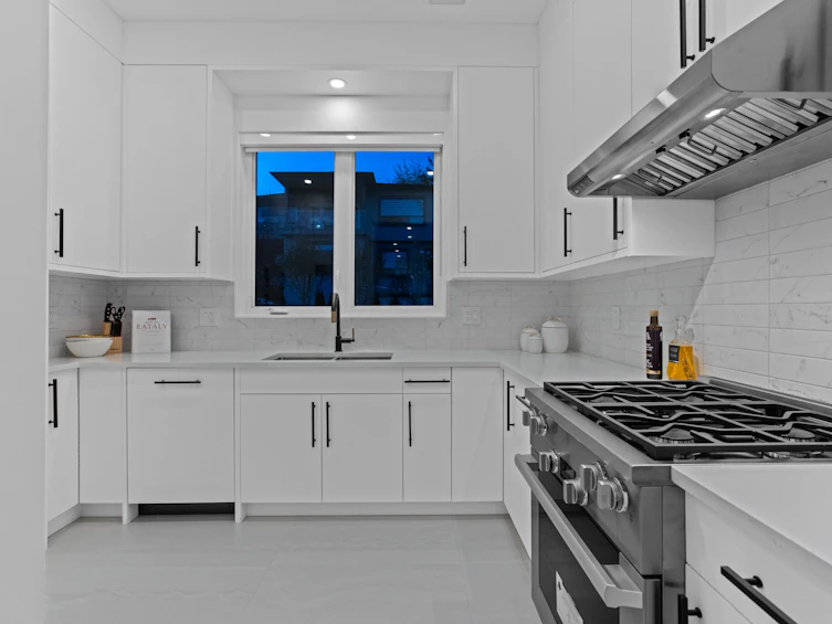 13169 Marine Drive, Surrey, BC, V4A 1E6 - 10