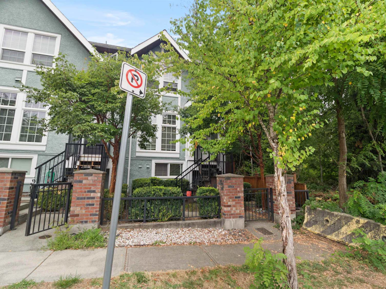 3373 Carmelo Avenue, Coquitlam, BC, V3B 7M9