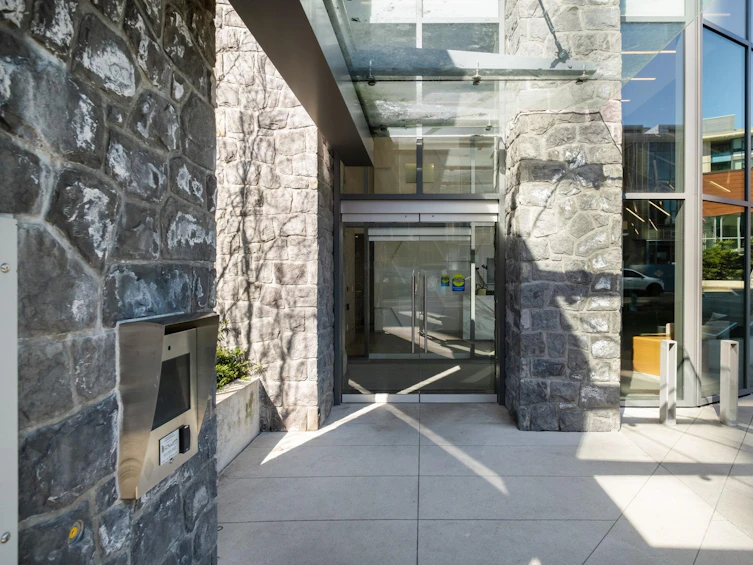 1901-680 Seylynn Crescent, North Vancouver, BC, V7J 0B5 - 4