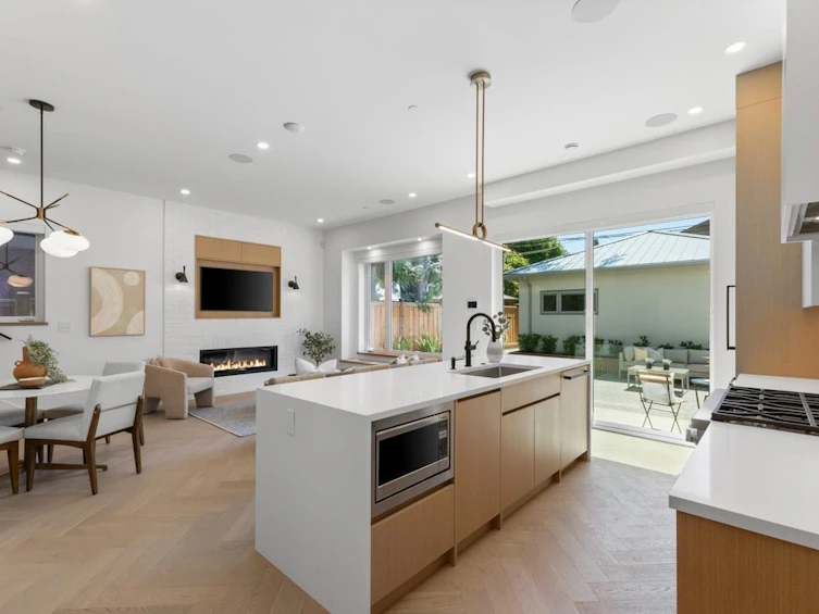 2-3830 W 23rd Avenue, Vancouver, BC, V6S 1K9 - 2