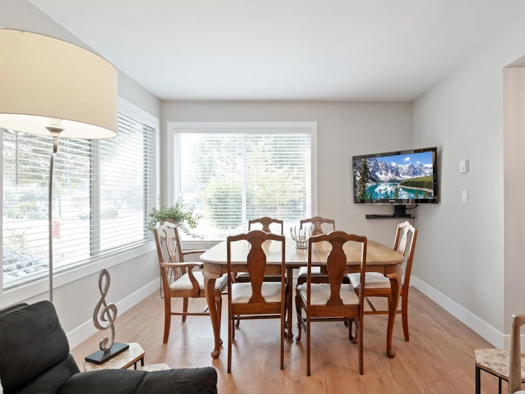 2591 Burian Drive, Coquitlam, BC, V3K 5W8 - 9