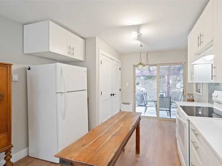 2591 Burian Drive, Coquitlam, BC, V3K 5W8 - 14