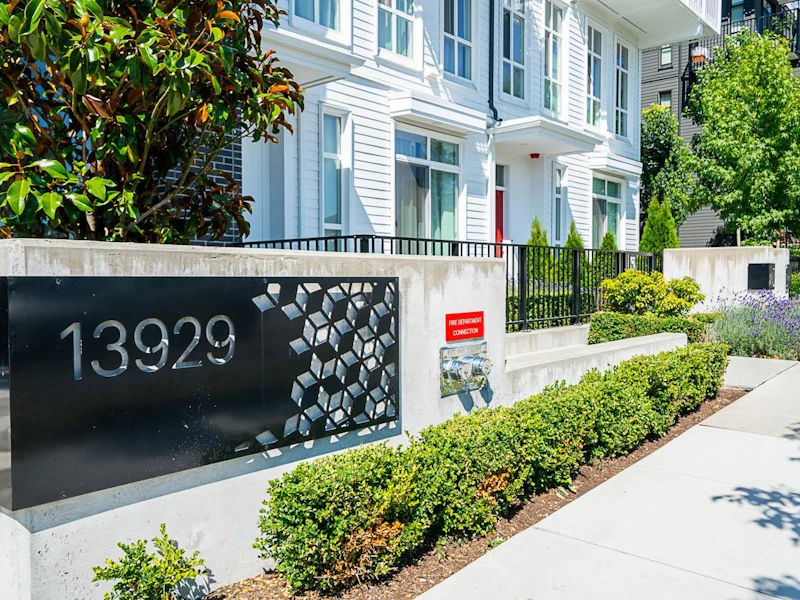 407 - 13929 105th Boulevard, Surrey BC