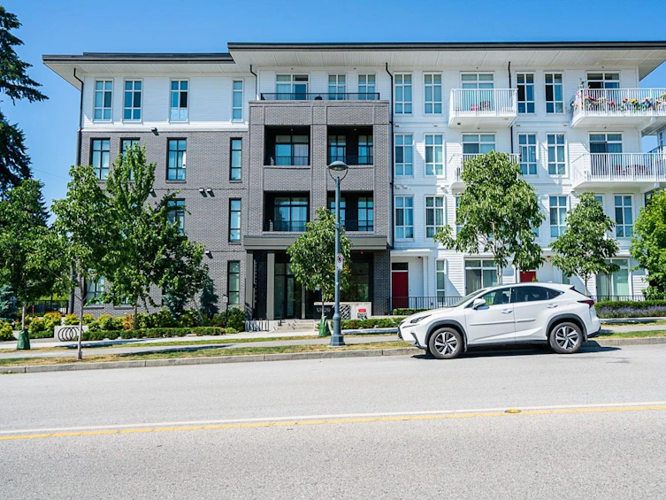407-13929 105, Surrey, BC, V3T 0R5 - 3