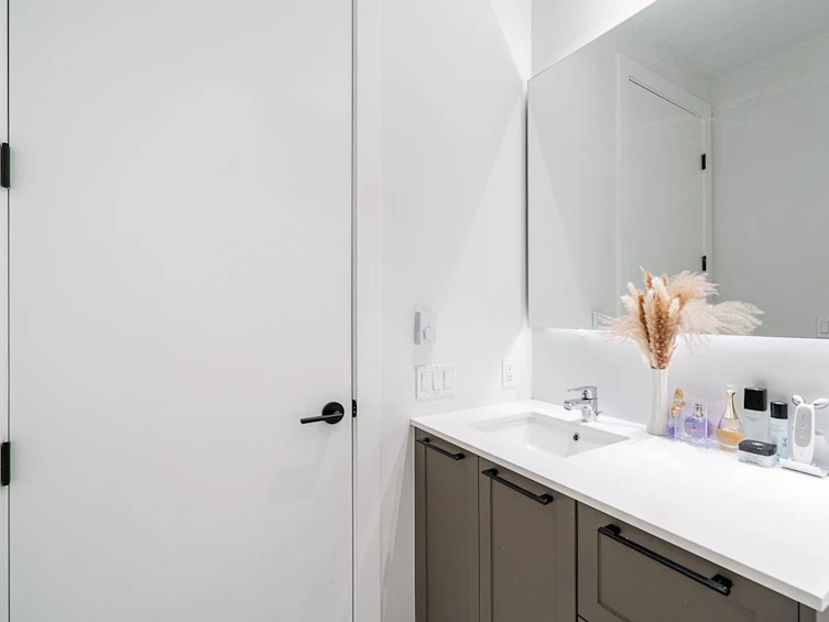 407-13929 105, Surrey, BC, V3T 0R5 - 21