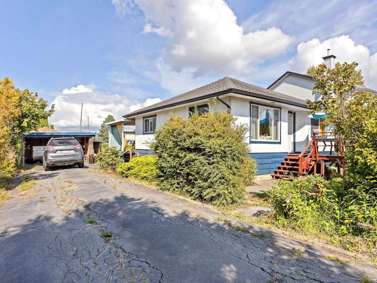 12609 113 Avenue, Surrey, BC, V3V 3M1 - 2