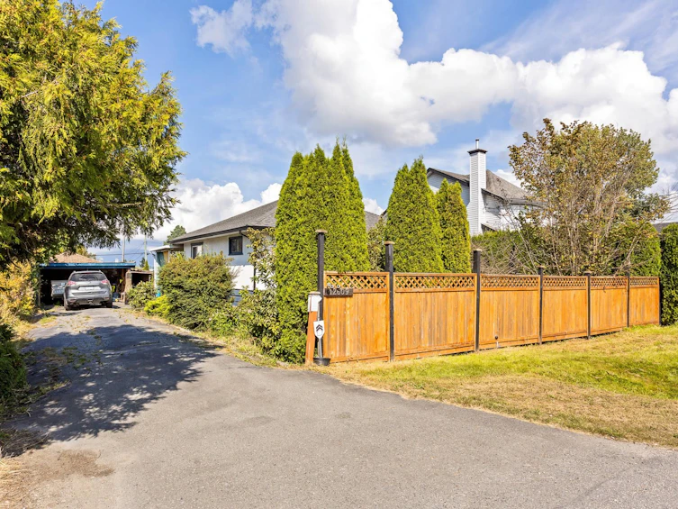12609 113 Avenue, Surrey, BC, V3V 3M1 - 30