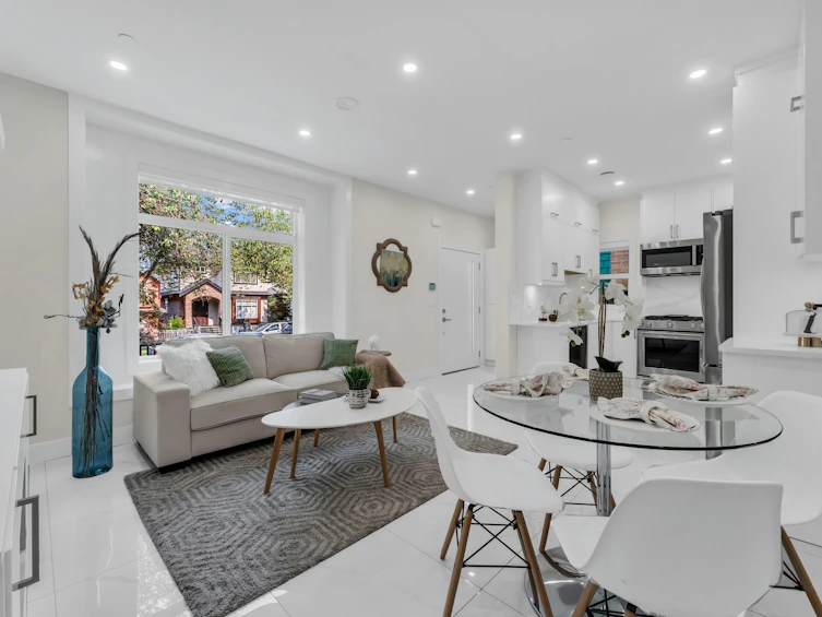 2576 E 28th Avenue, Vancouver, BC, V5R 1R6 - 6