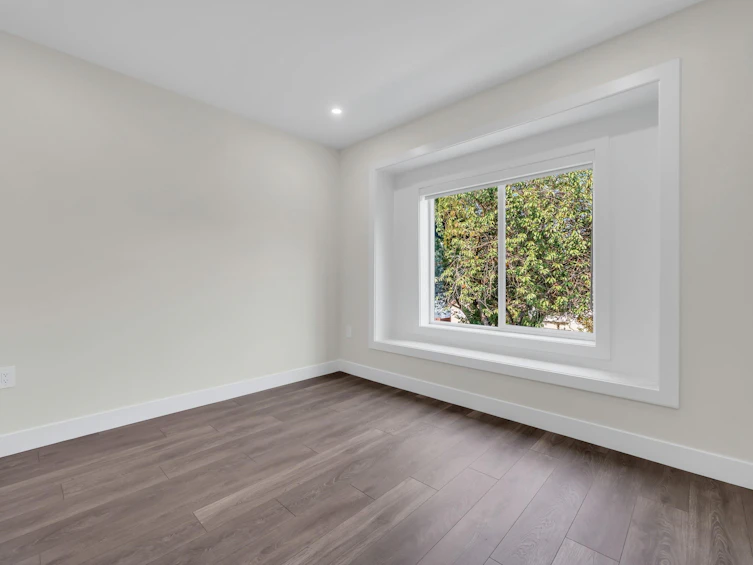 2576 E 28th Avenue, Vancouver, BC, V5R 1R6 - 16