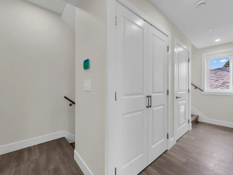2576 E 28th Avenue, Vancouver, BC, V5R 1R6 - 17