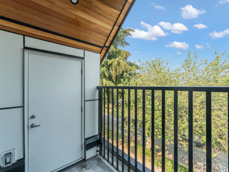 2576 E 28th Avenue, Vancouver, BC, V5R 1R6 - 26