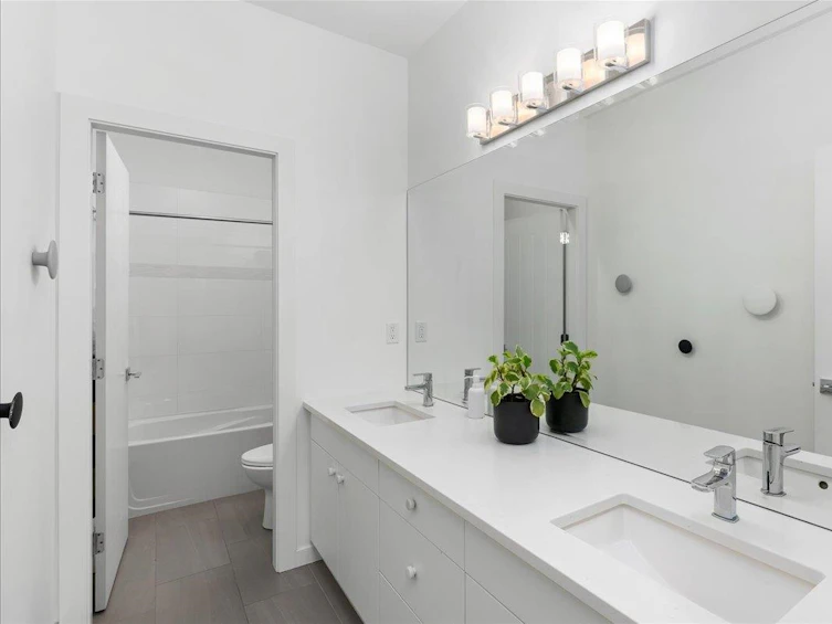 8459 207 Street, Langley, BC, V2Y 0S4 - 29