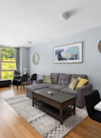 306 1177 Marine Drive