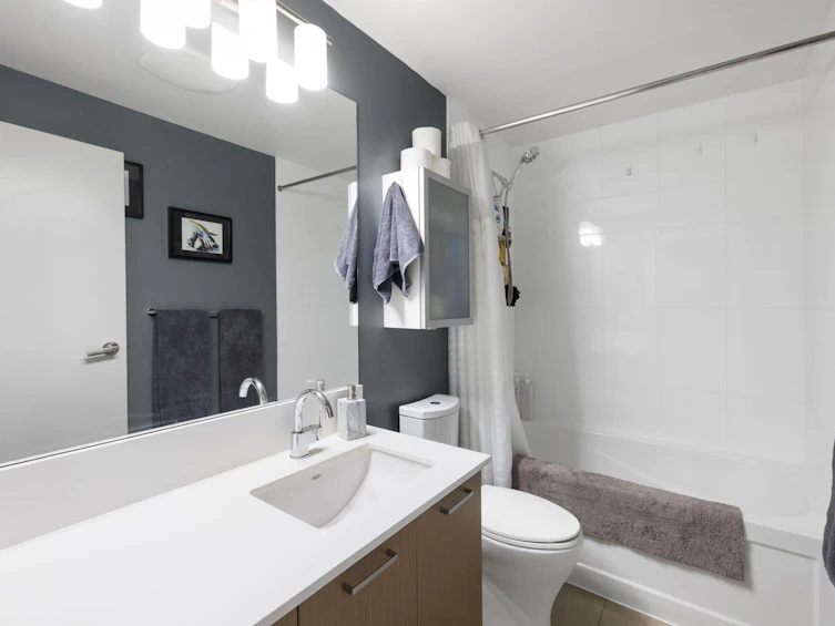 306-1177 Marine Drive, North Vancouver, BC, V7P 1T1 - 14