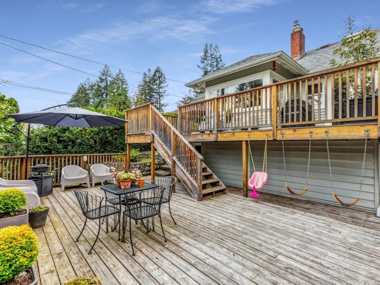 1045 Cortell Street, North Vancouver, BC, V7P 2A2 - 16