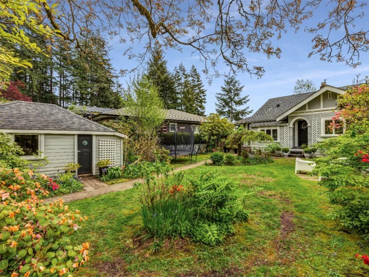 1045 Cortell Street, North Vancouver, BC, V7P 2A2 - 21