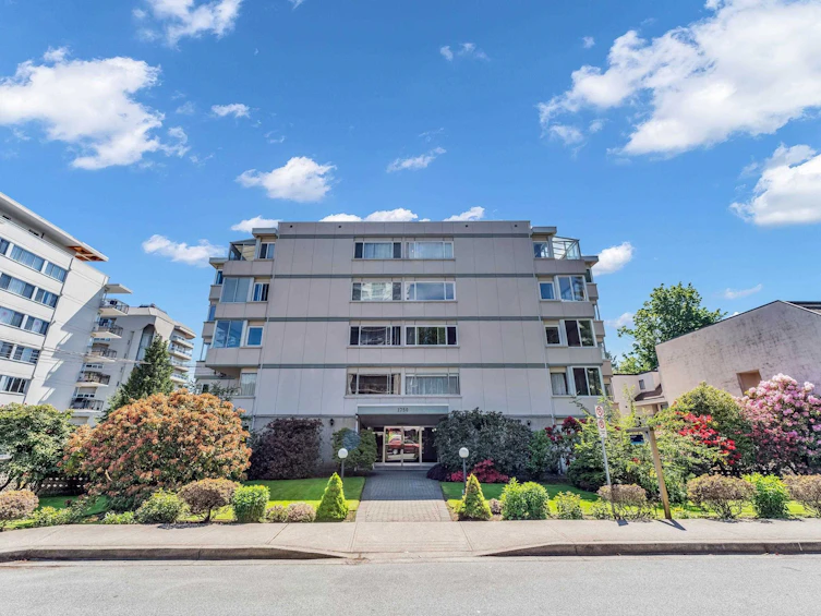 101-1750 Esquimalt Avenue, West Vancouver, BC, V7V 1R8 - 2