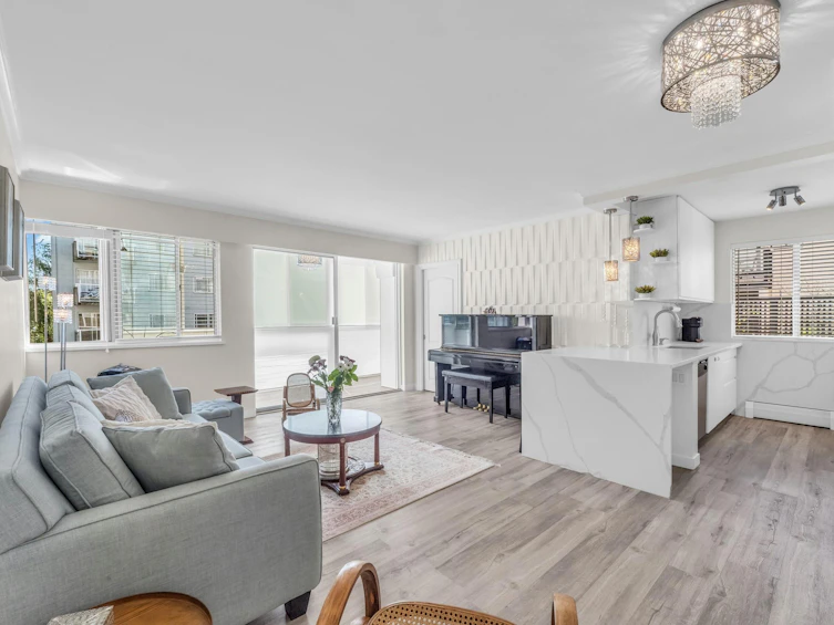 101-1750 Esquimalt Avenue, West Vancouver, BC, V7V 1R8 - 9