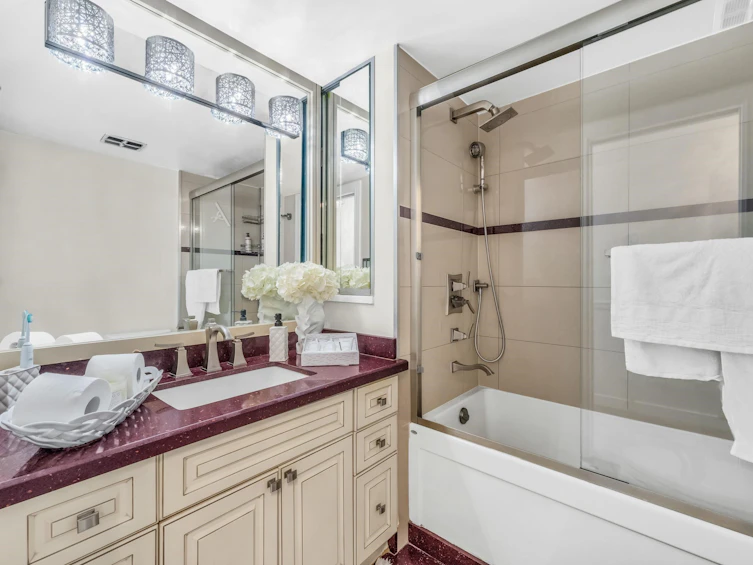 101-1750 Esquimalt Avenue, West Vancouver, BC, V7V 1R8 - 20