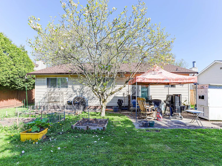 17432 61a Avenue, Surrey, BC, V3S 6Y2 - 3
